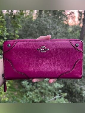 COACH Long Zip-Around PINK Women's Wallet with Silver Logo AUTHENTIC